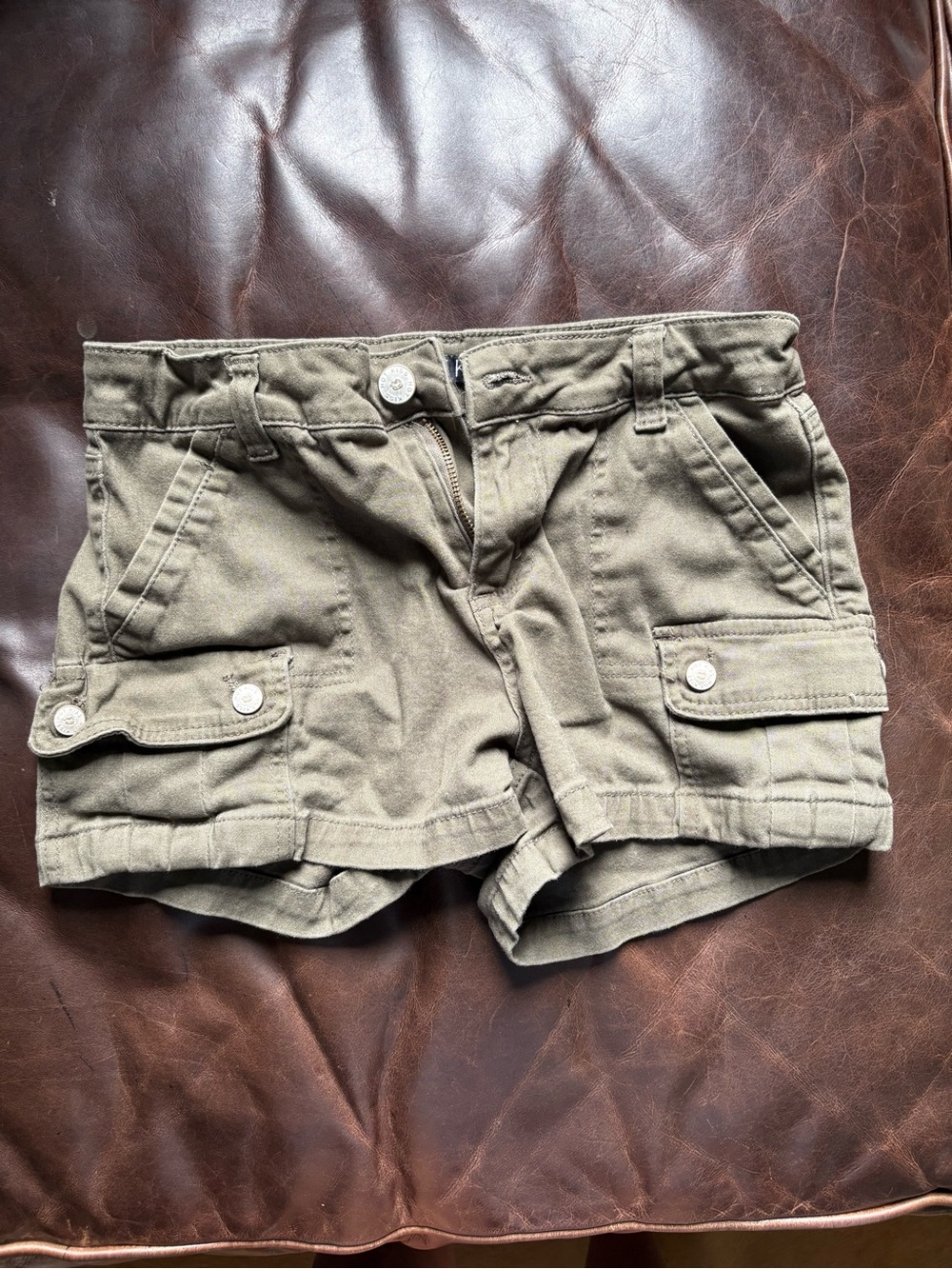 Hot Kiss shorts